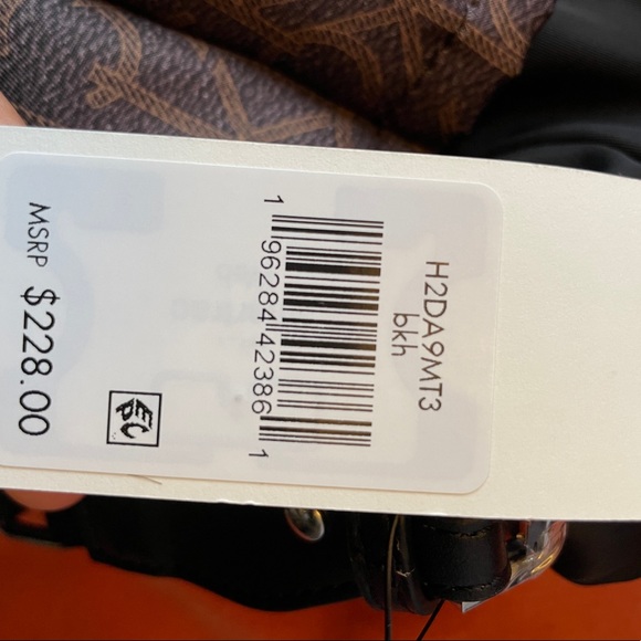 Brand new Calvin Klein Handbag👜🔥 - Picture 6 of 6